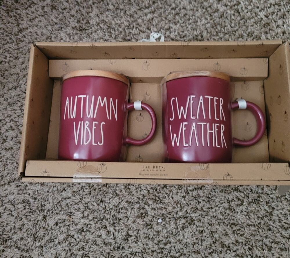 Rae Dunn- Autumn/Fall Coffee Mug Set w Lid- NWT